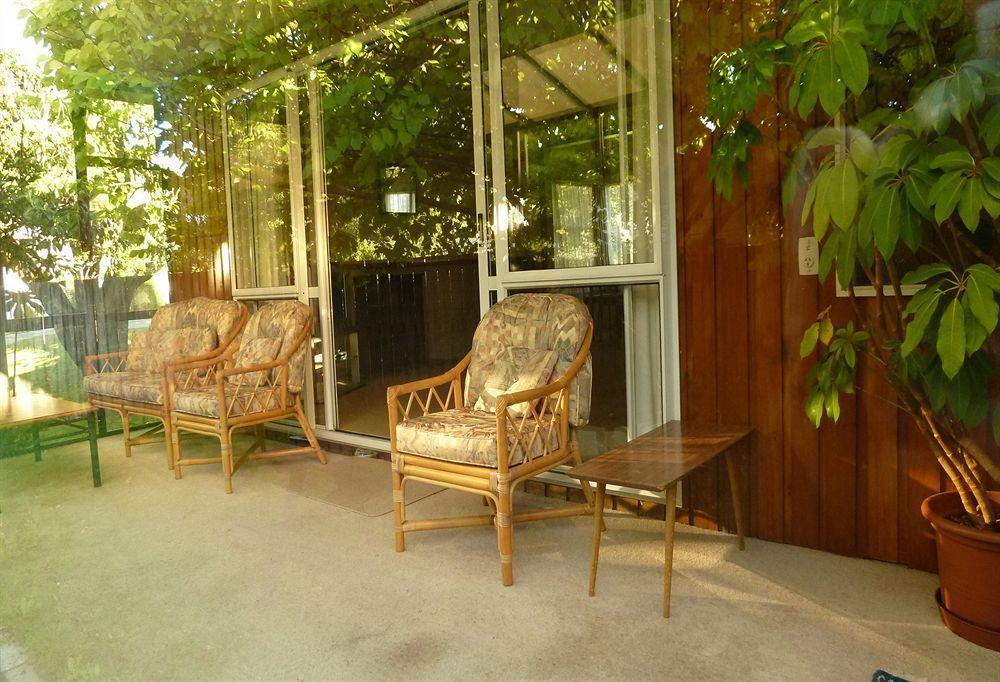 Tudor Lodge Motel Nelson Bagian luar foto